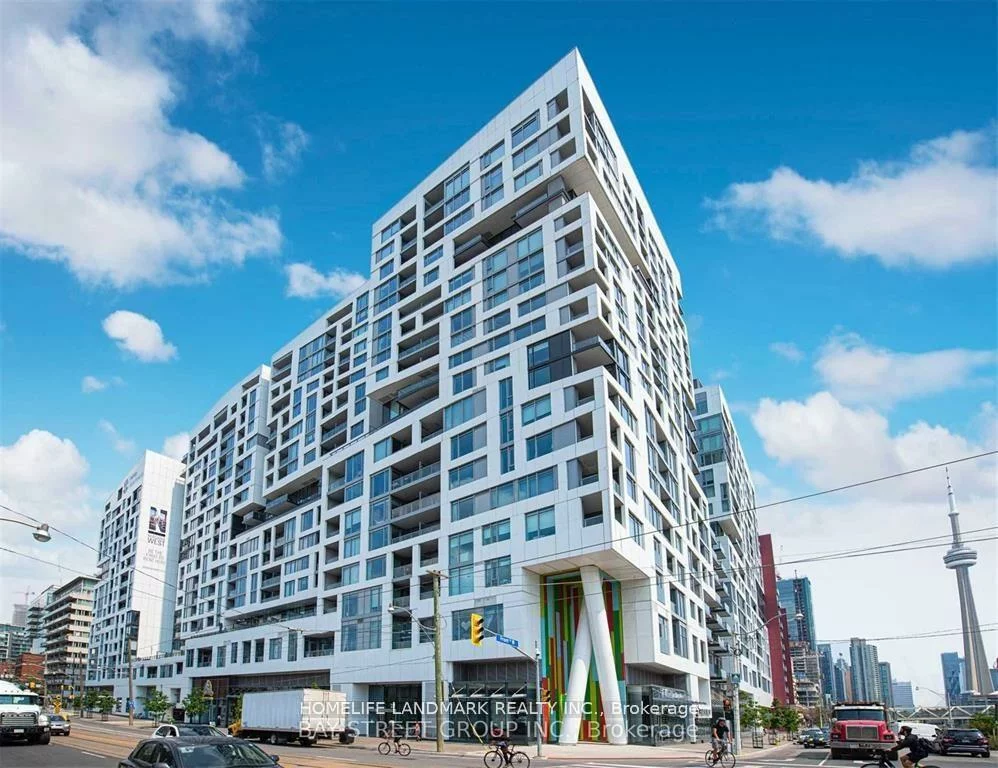 27, Bathurst, Waterfront Communities C1, Toronto