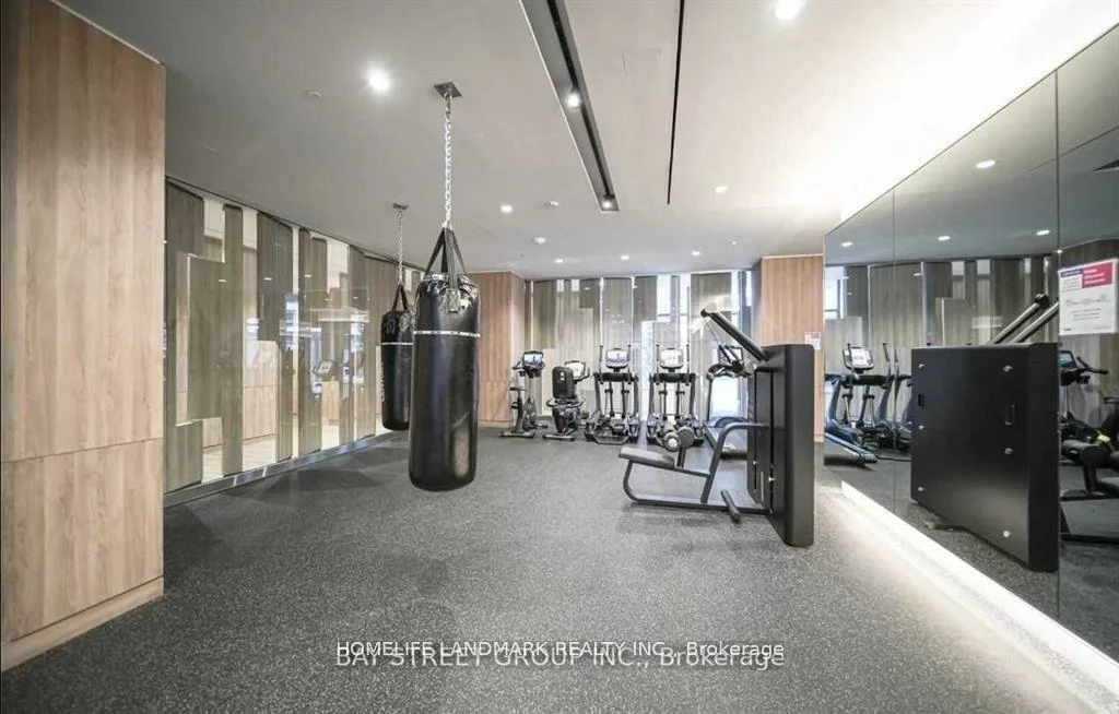 27, Bathurst, Waterfront Communities C1, Toronto