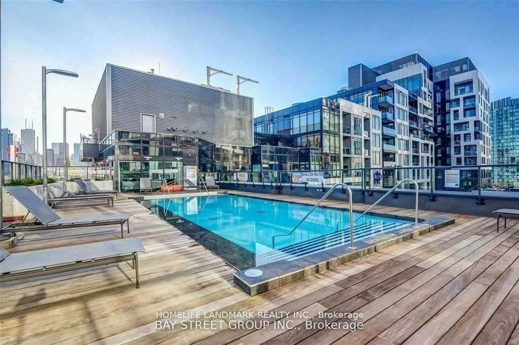 27, Bathurst, Waterfront Communities C1, Toronto