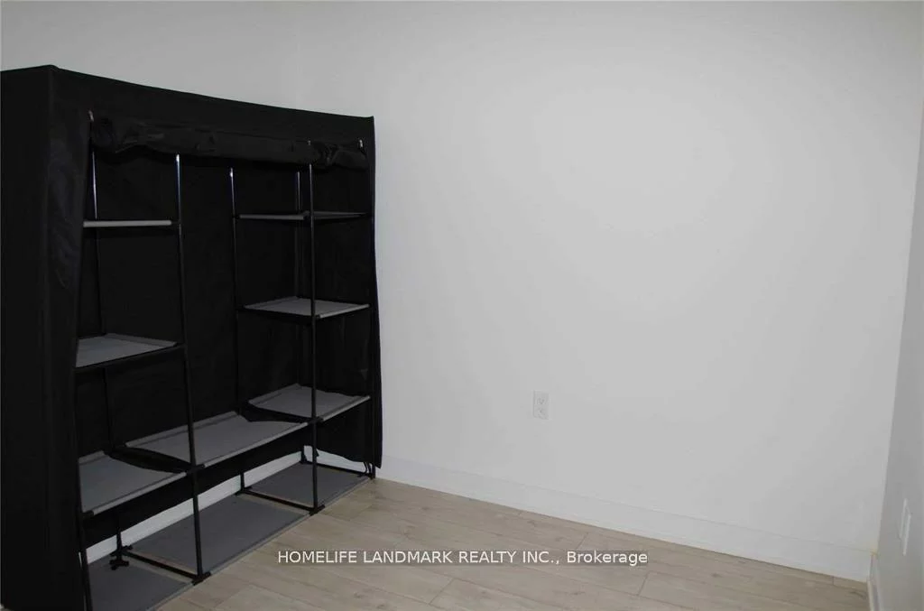 27, Bathurst, Waterfront Communities C1, Toronto