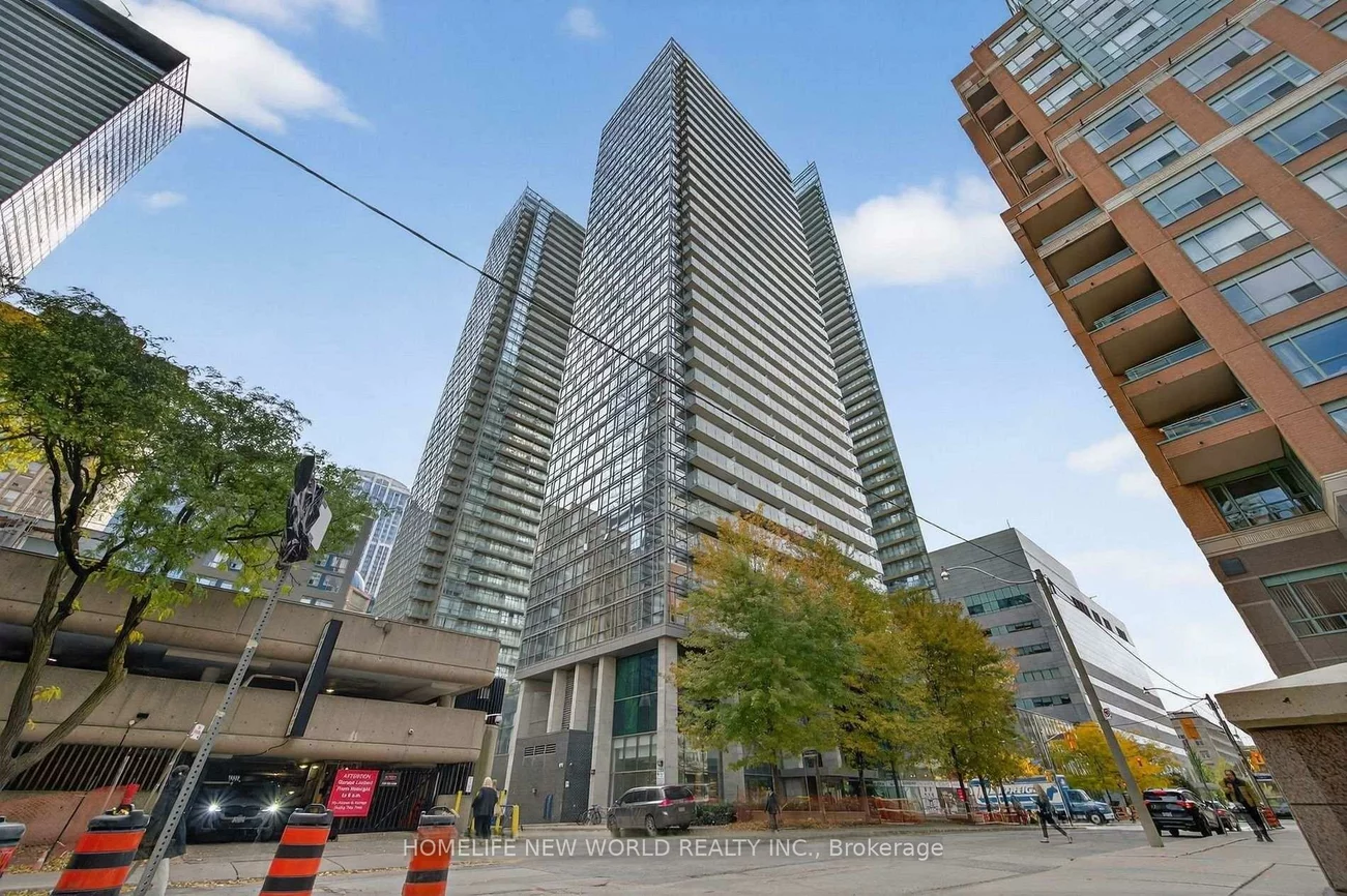 38, Grenville, Bay Street Corridor, Toronto
