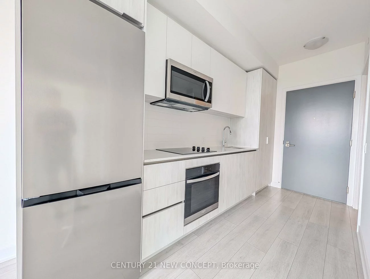 5858, Yonge, Newtonbrook West, Toronto