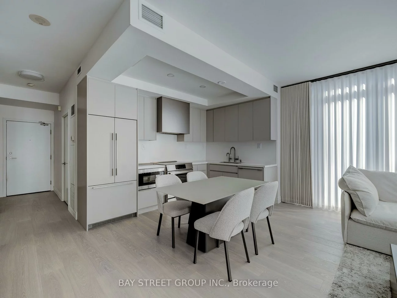 121, Mcmahon, Bayview Village, Toronto