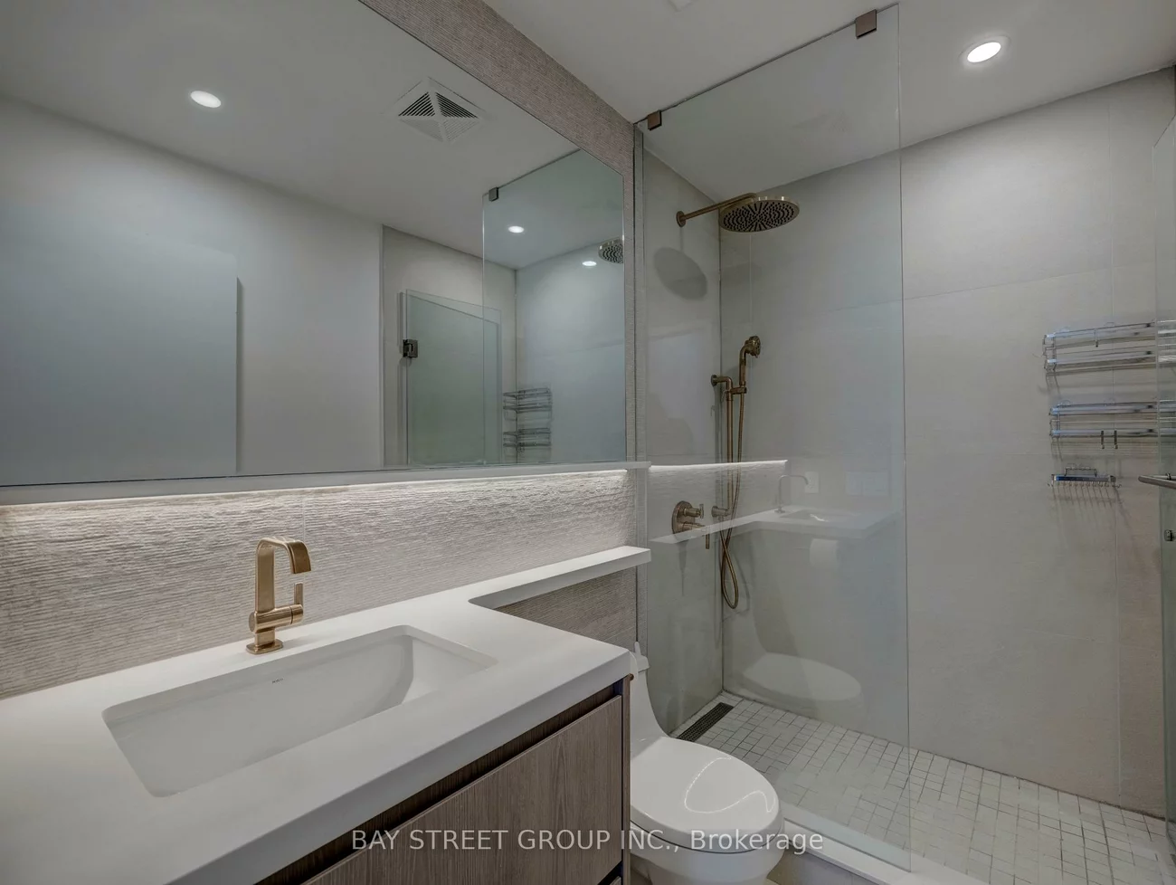 121, Mcmahon, Bayview Village, Toronto