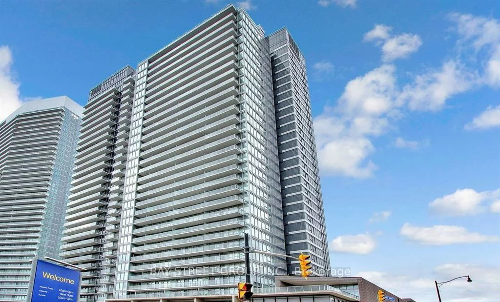 121, Mcmahon, Bayview Village, Toronto