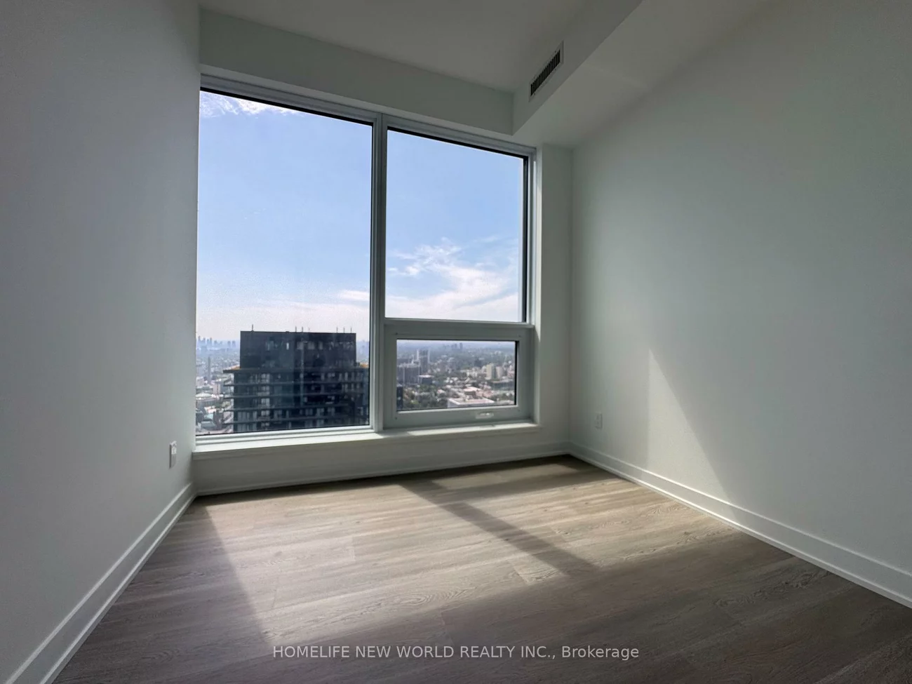 8, Wellesley, Bay Street Corridor, Toronto
