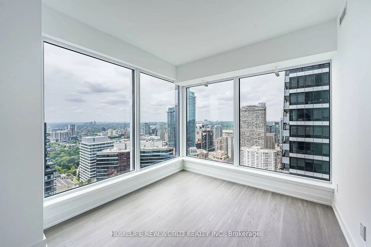 8, Wellesley, Bay Street Corridor, Toronto