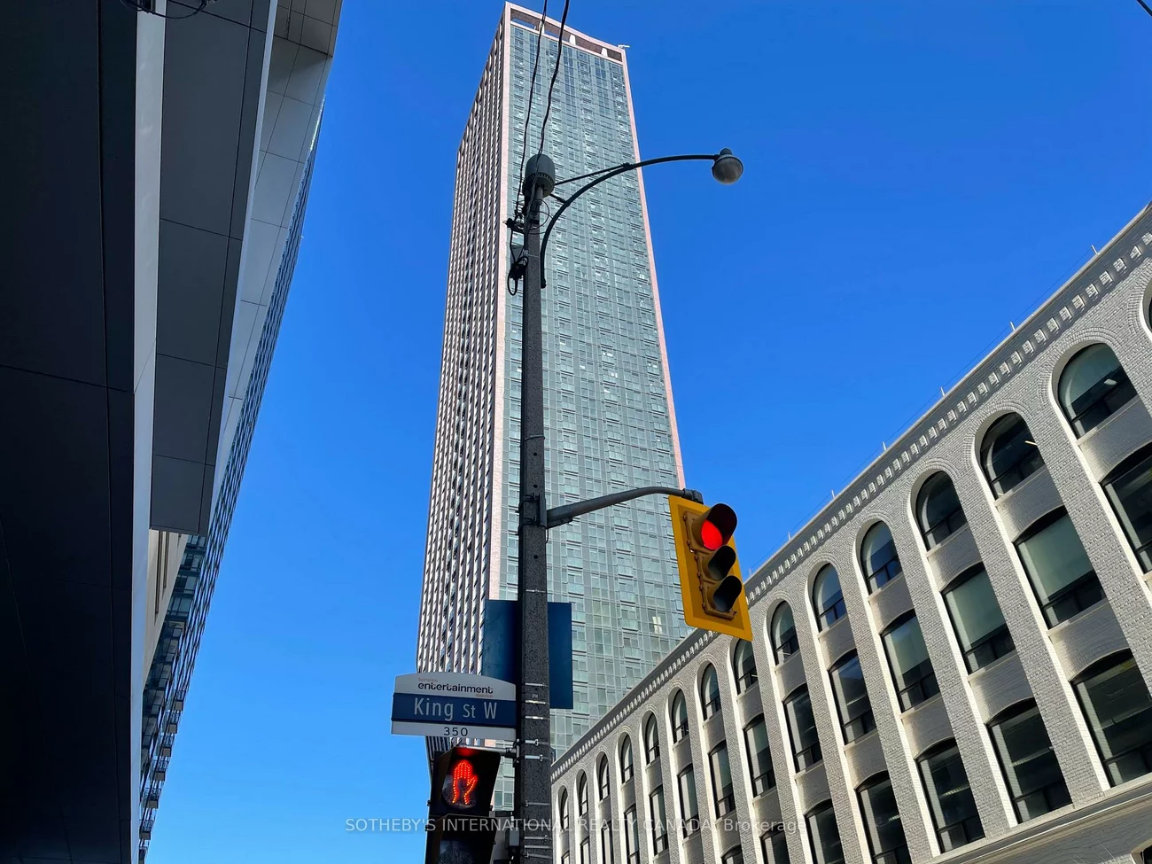 99, John, Waterfront Communities C1, Toronto