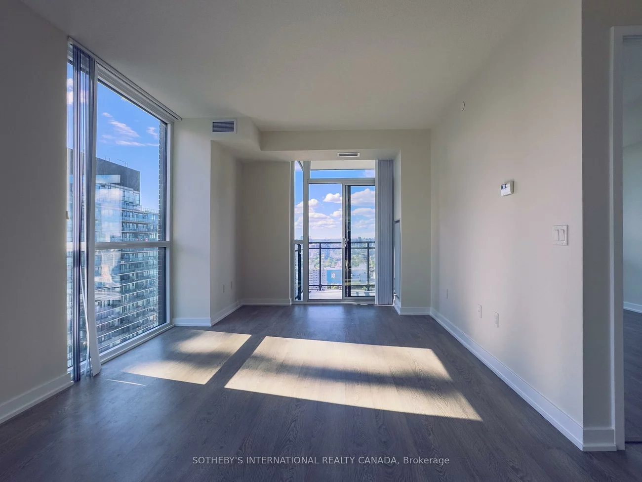 99, John, Waterfront Communities C1, Toronto