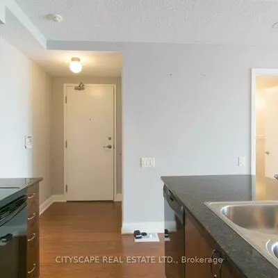 2191, Yonge, Mount Pleasant West, Toronto