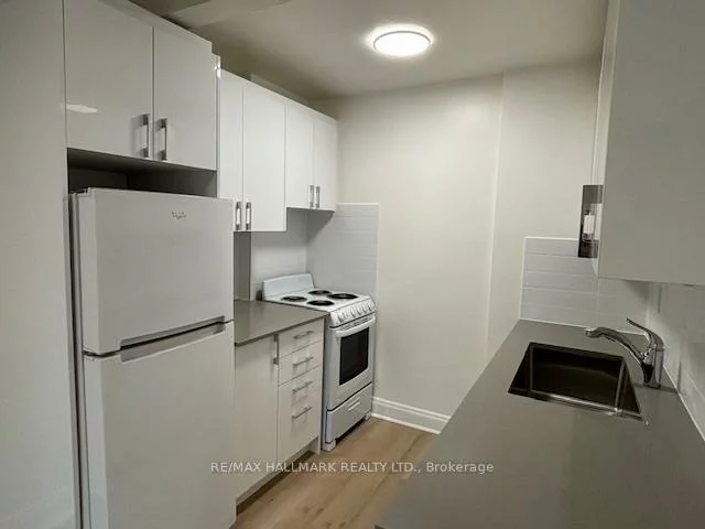 111, Oriole, Yonge-St. Clair, Toronto