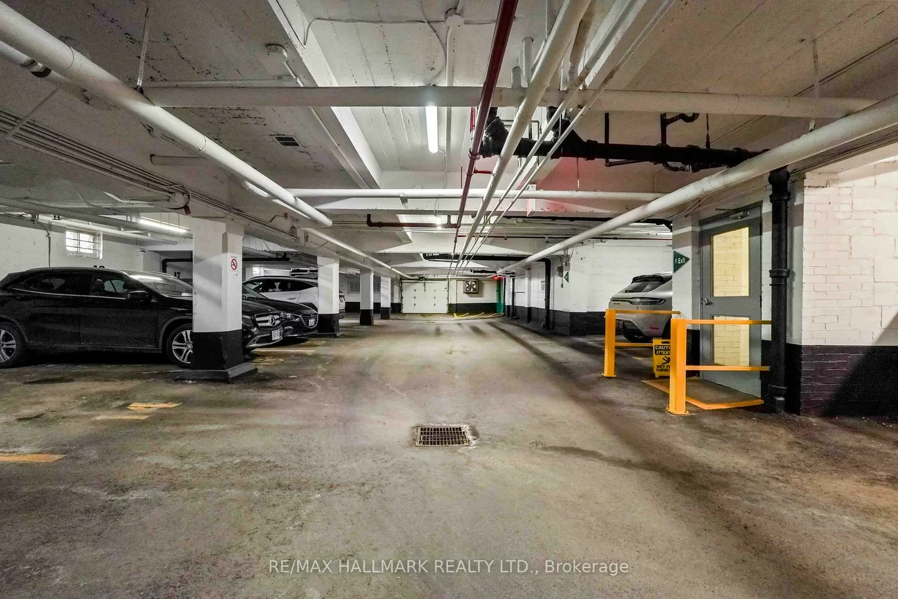 111, Oriole, Yonge-St. Clair, Toronto