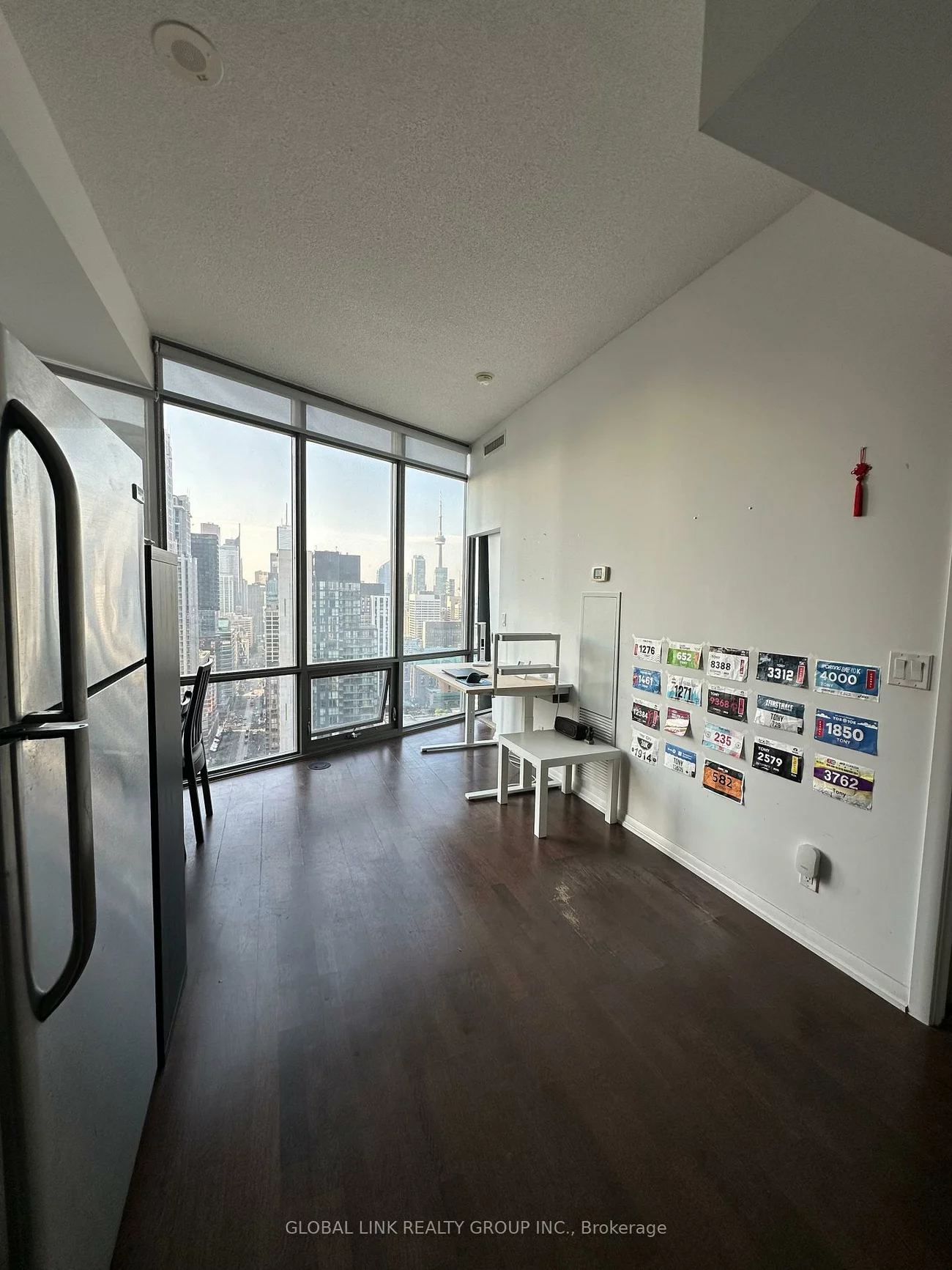 832, bay, Bay Street Corridor, Toronto