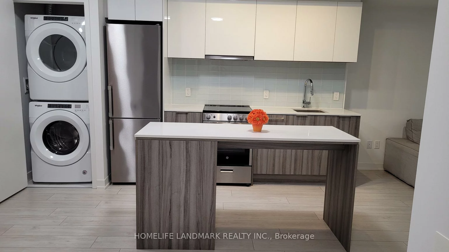 31, TIPPETT, Clanton Park, Toronto