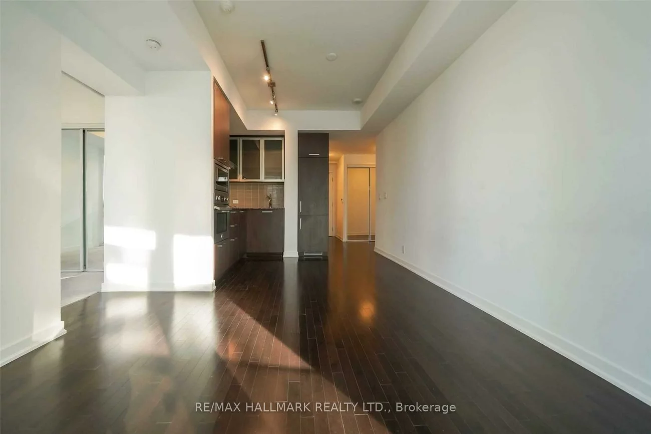 14, York, Waterfront Communities C1, Toronto