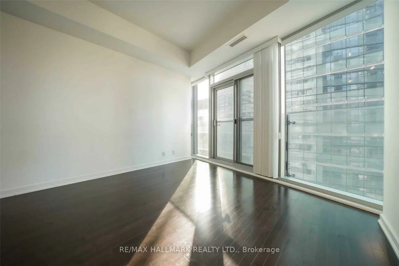 14, York, Waterfront Communities C1, Toronto