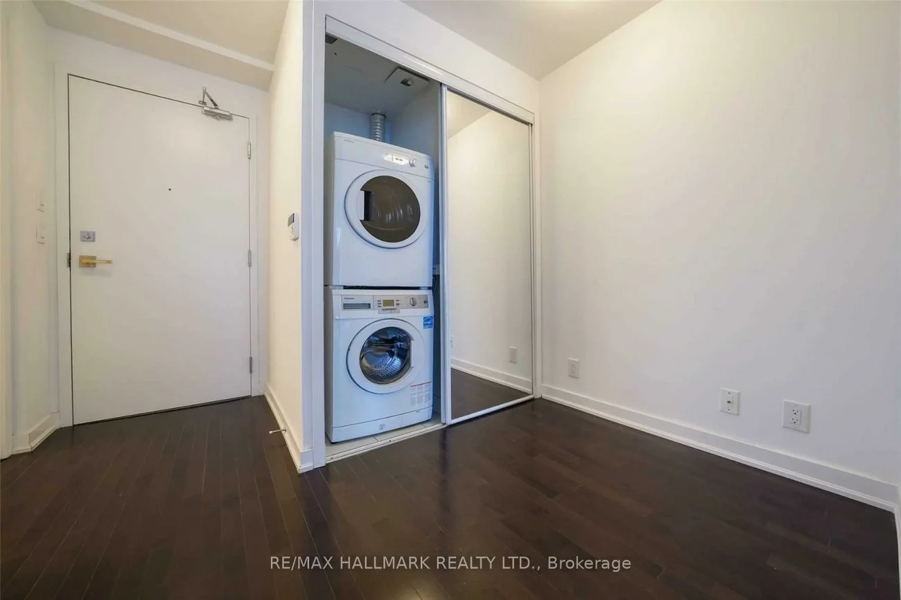 14, York, Waterfront Communities C1, Toronto