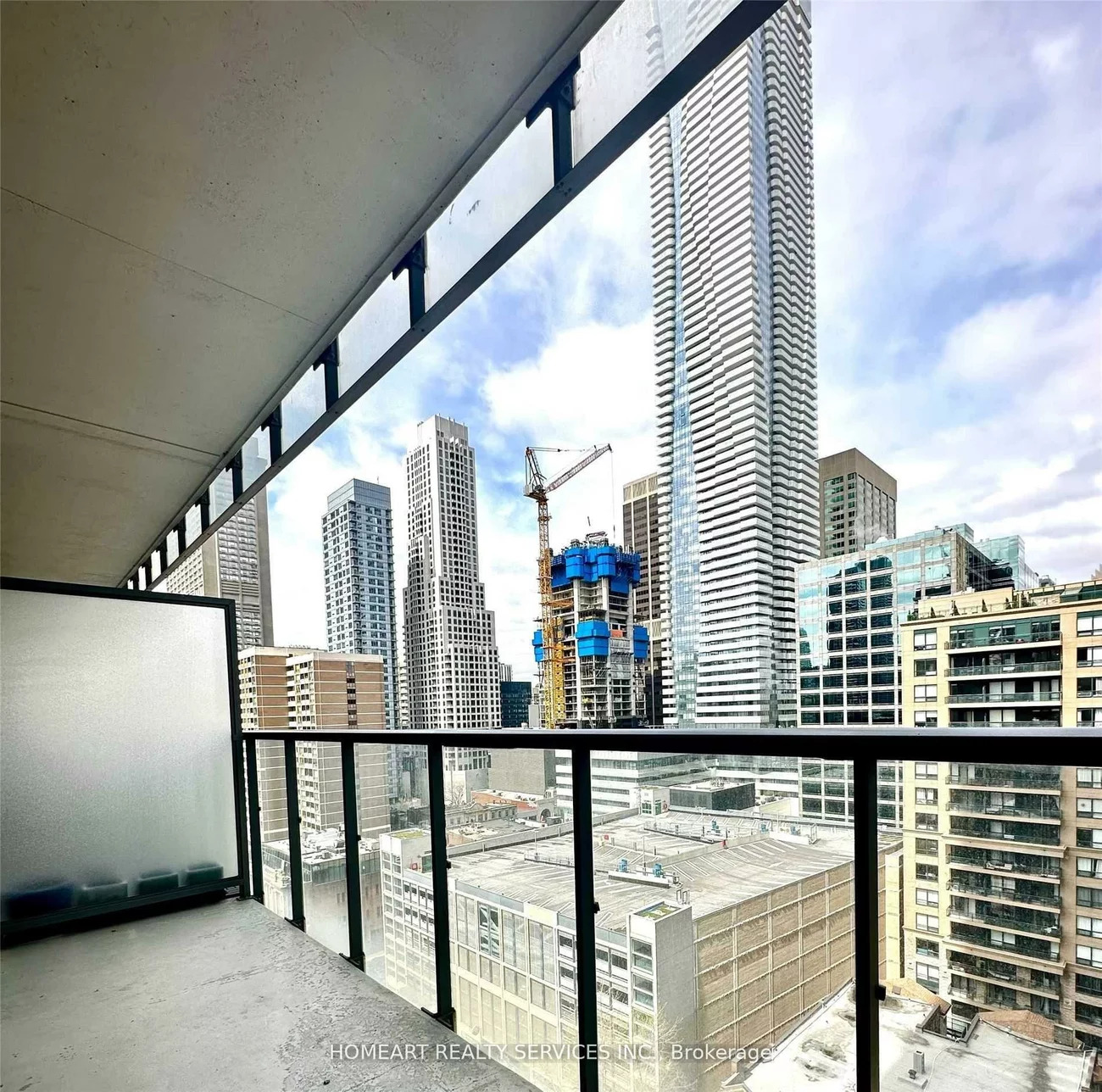 33, Charles, Church-Yonge Corridor, Toronto