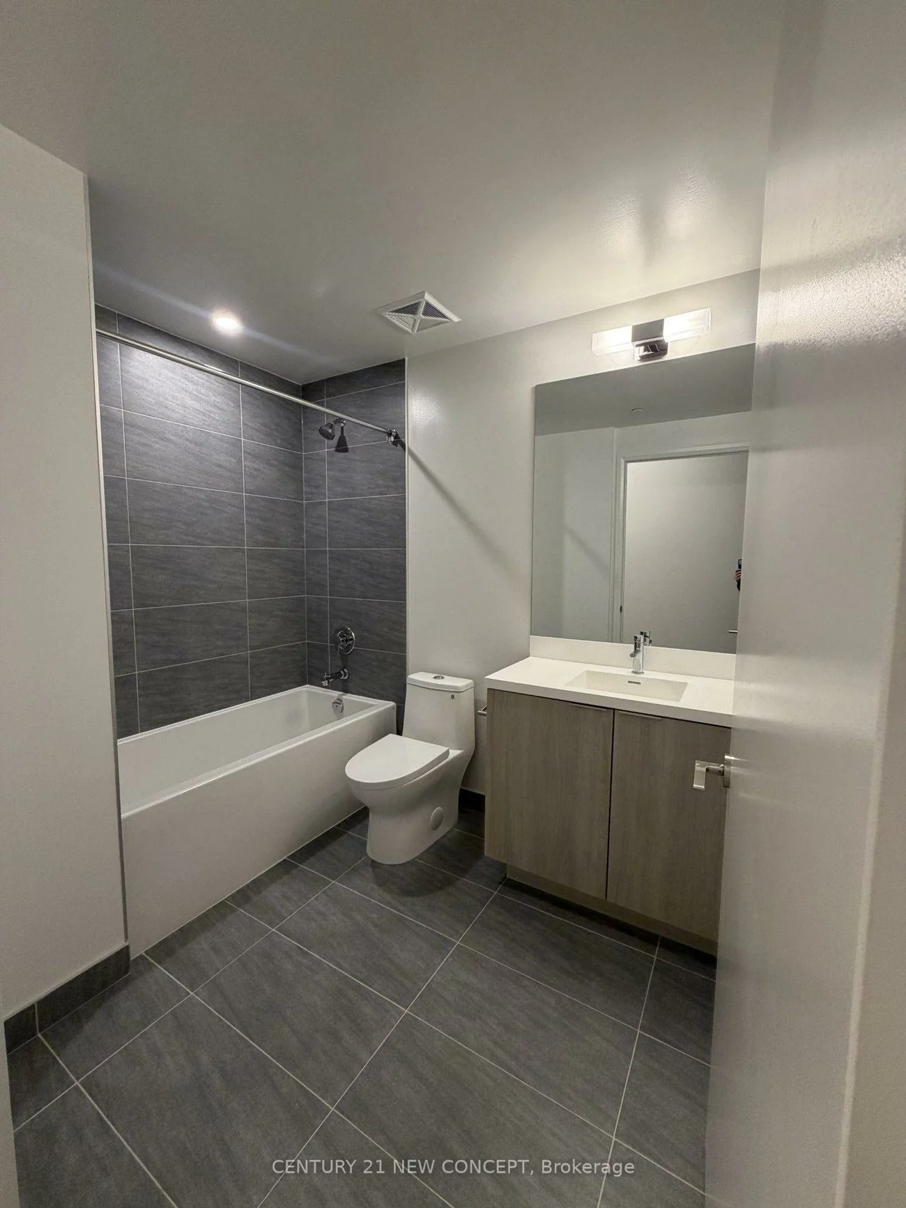 400, King, Waterfront Communities C1, Toronto