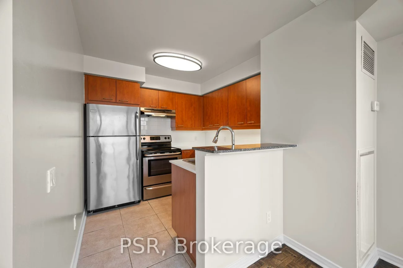 515, Rosewell, Lawrence Park South, Toronto