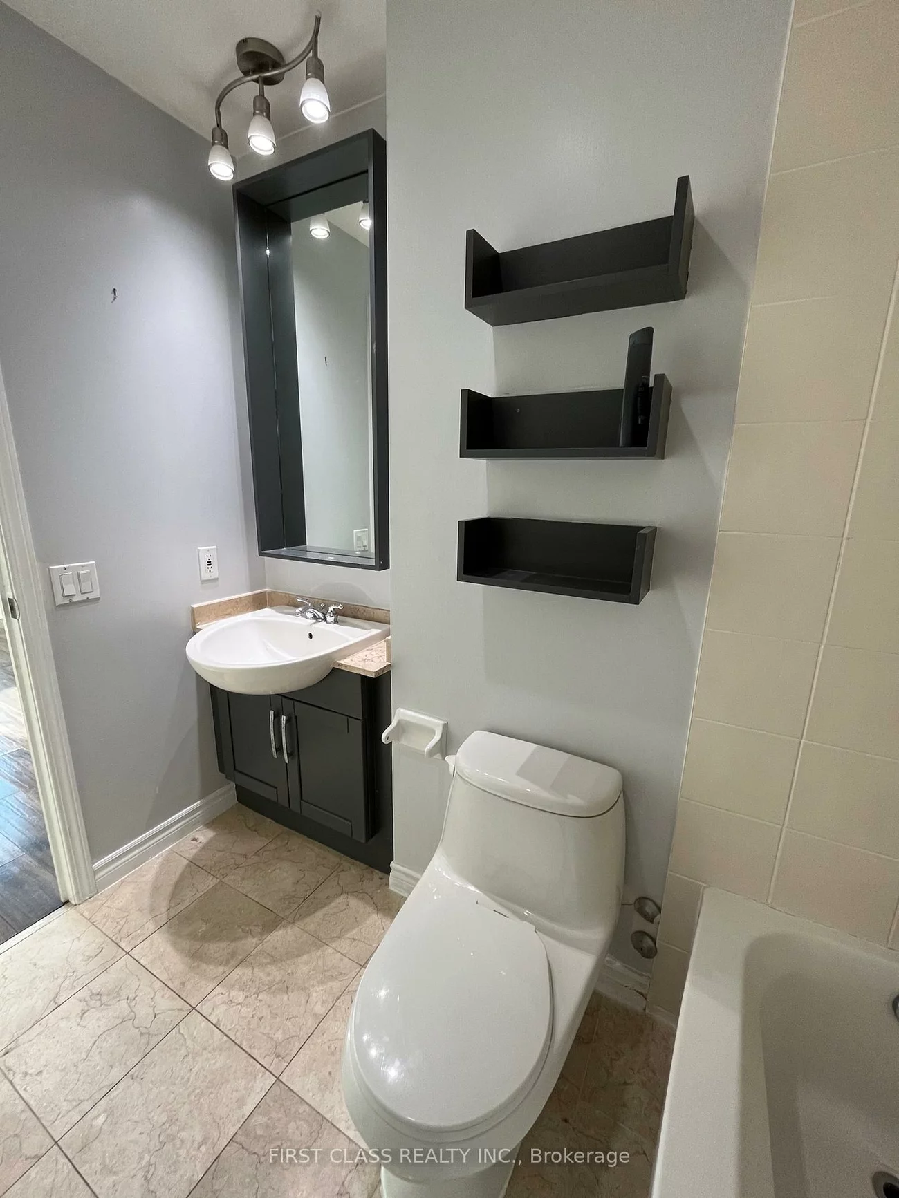 60, Byng, Willowdale East, Toronto