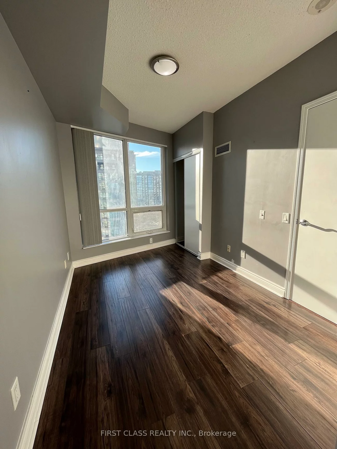 60, Byng, Willowdale East, Toronto