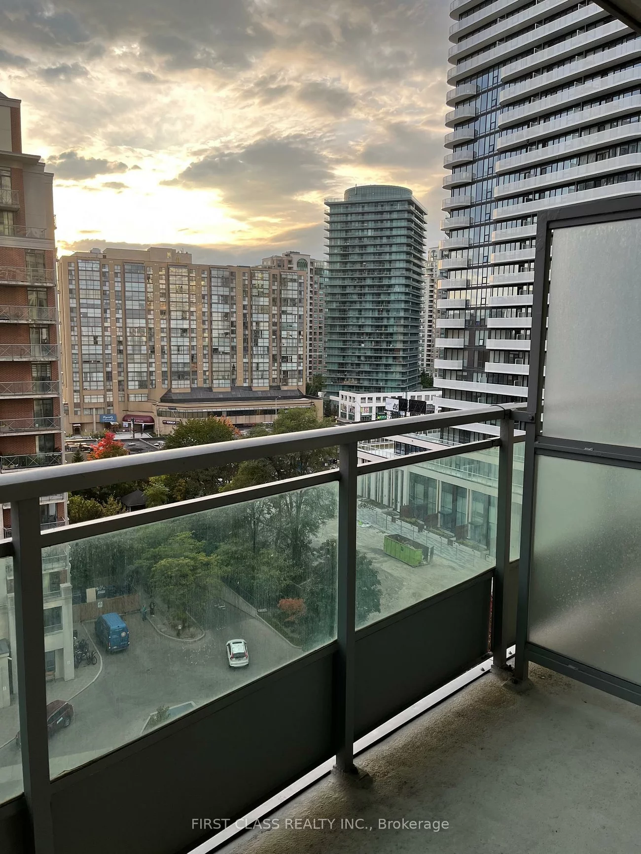60, Byng, Willowdale East, Toronto