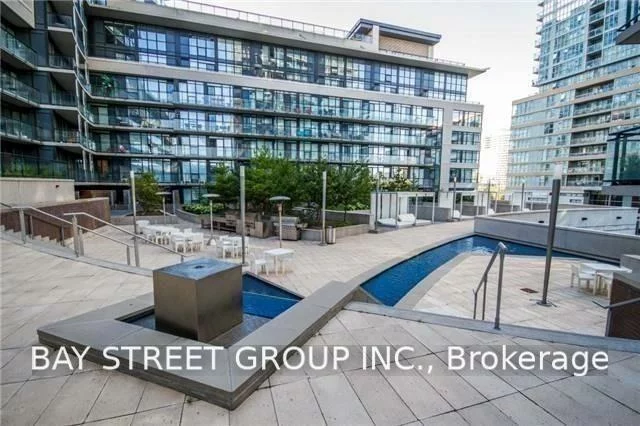 8, Telegram, Waterfront Communities C1, Toronto