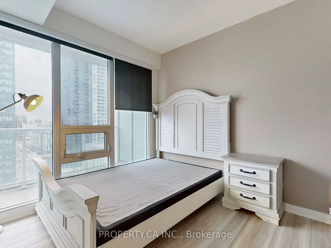 17, Bathurst, Waterfront Communities C1, Toronto