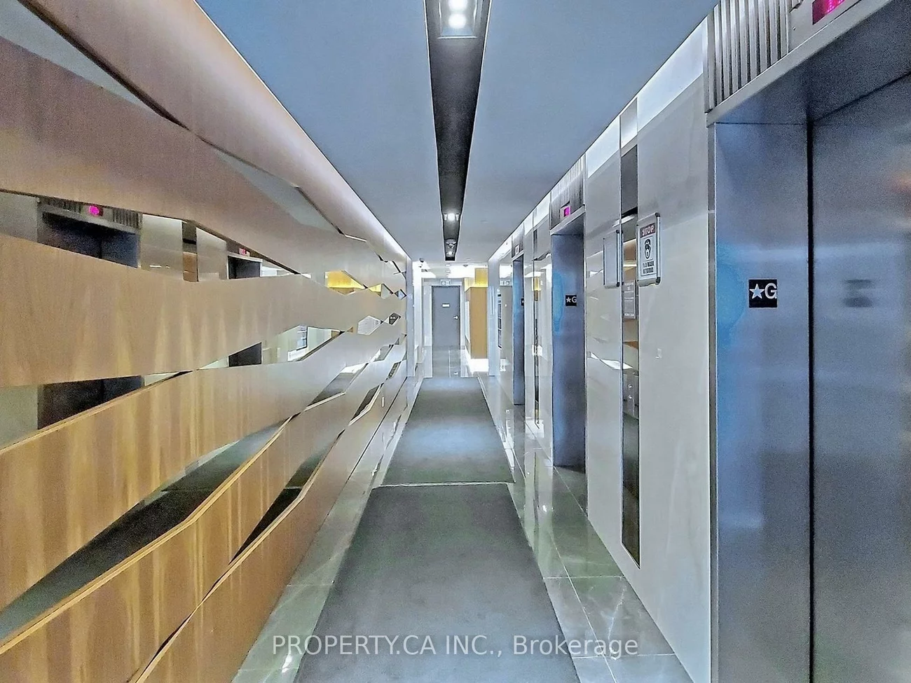 17, Bathurst, Waterfront Communities C1, Toronto