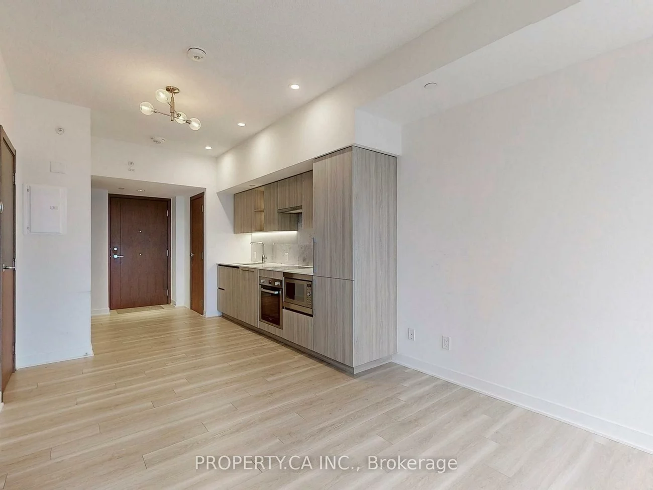 17, Bathurst, Waterfront Communities C1, Toronto