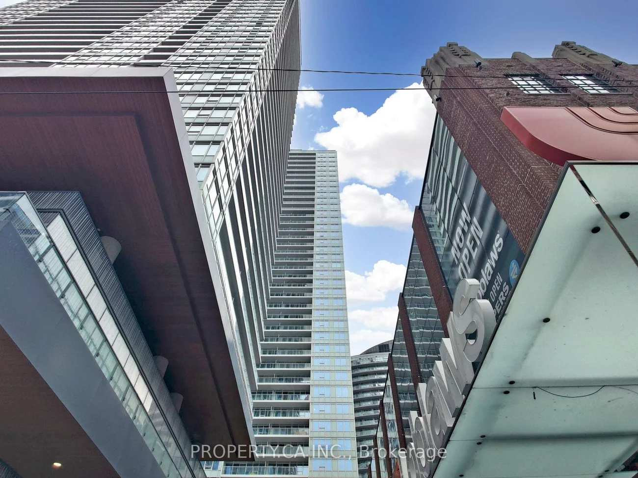 17, Bathurst, Waterfront Communities C1, Toronto