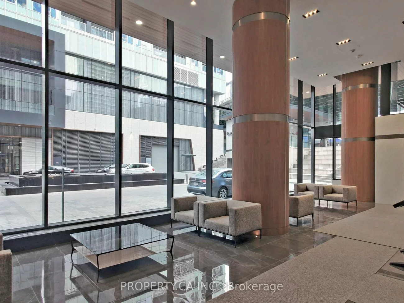 17, Bathurst, Waterfront Communities C1, Toronto
