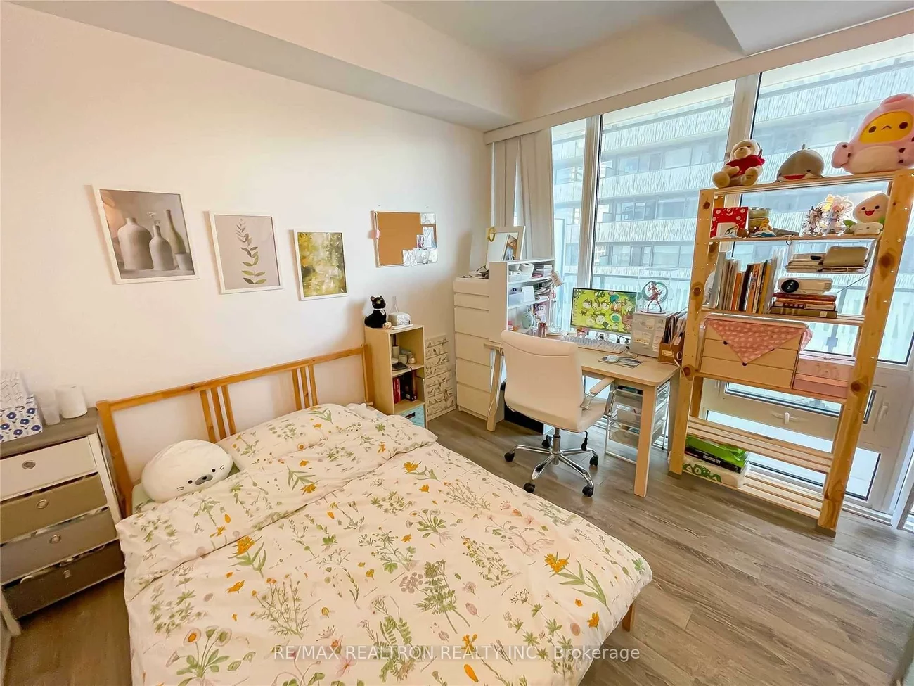 42, Charles, Church-Yonge Corridor, Toronto