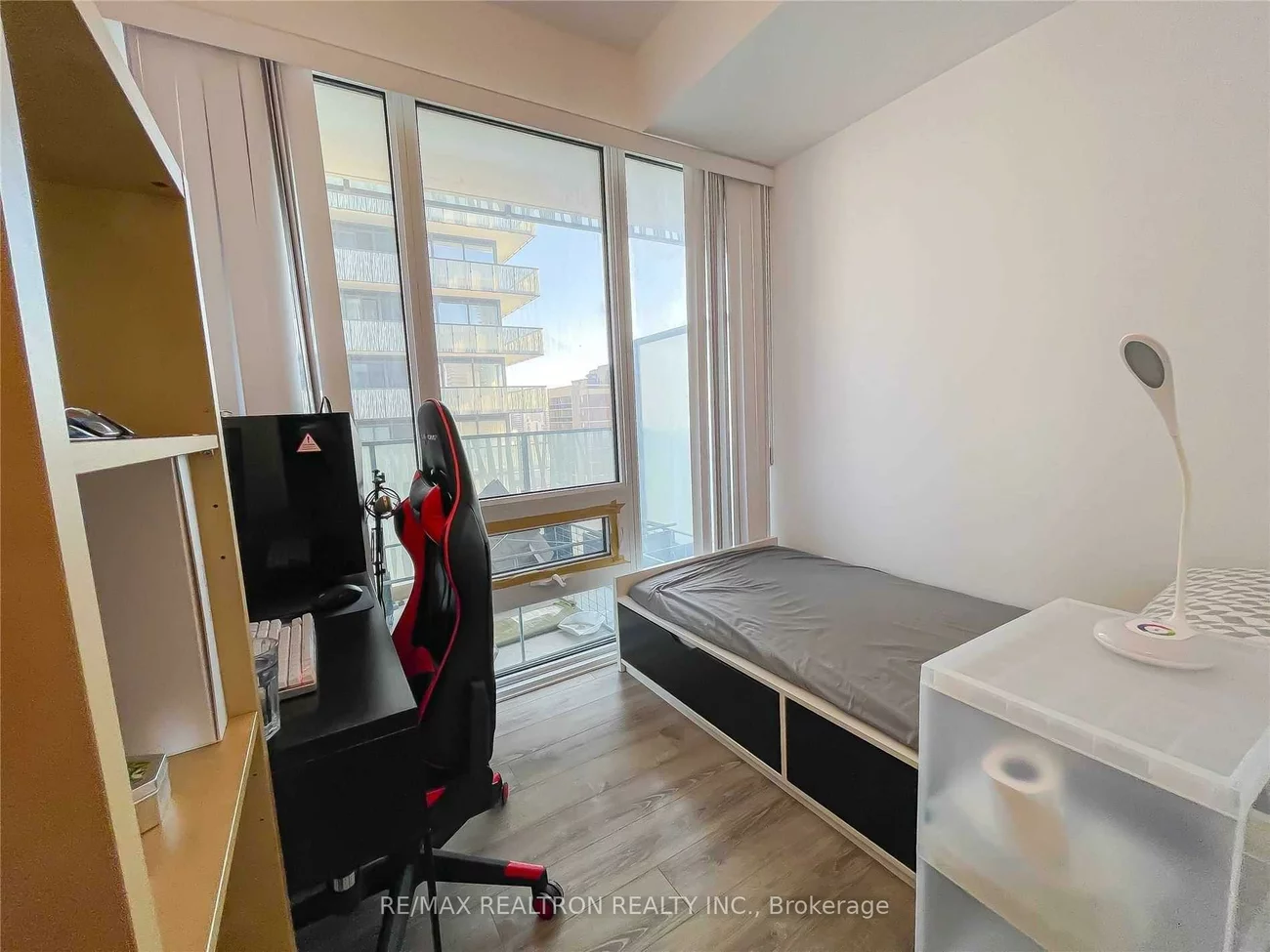42, Charles, Church-Yonge Corridor, Toronto