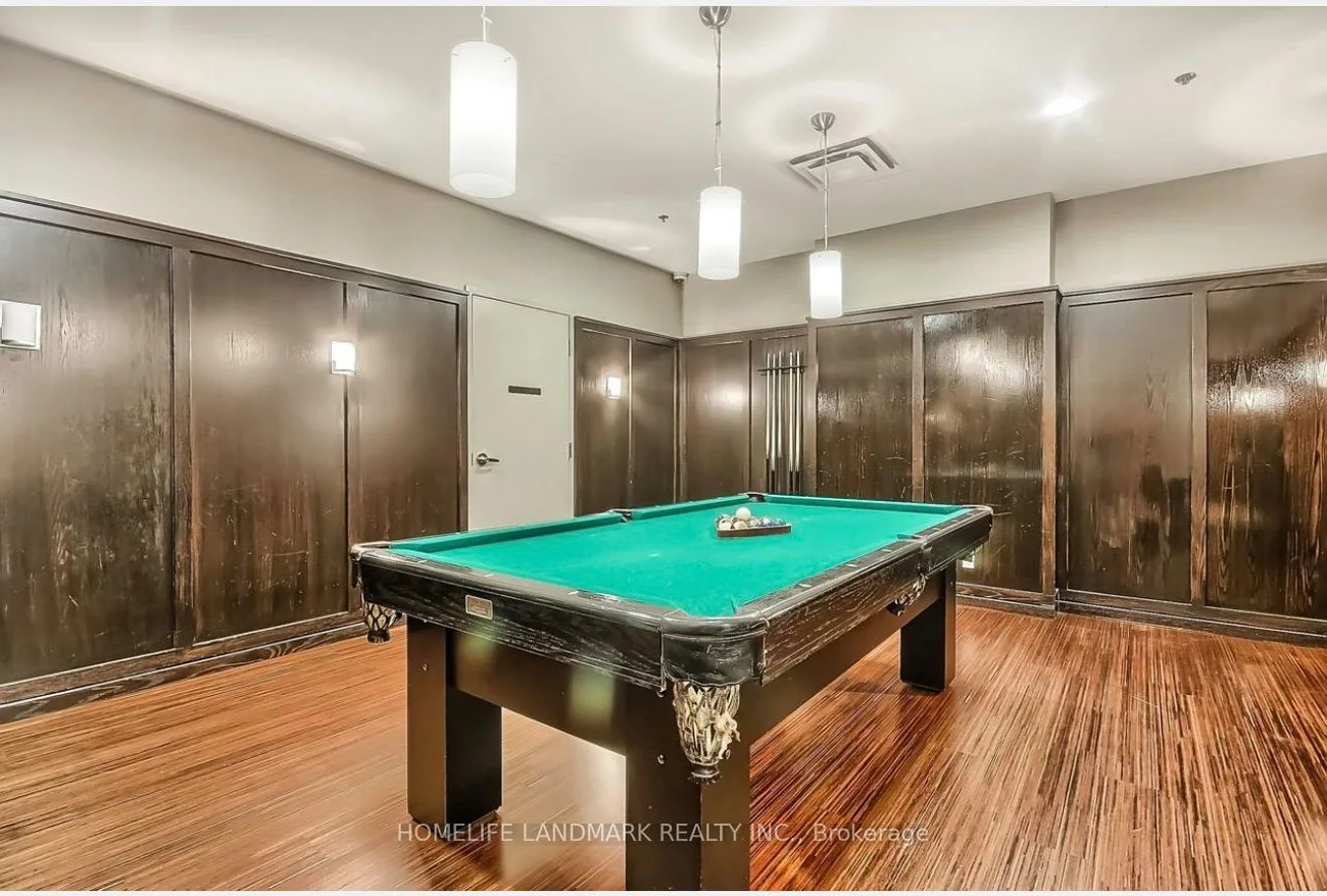 23, Hollywood, Willowdale East, Toronto