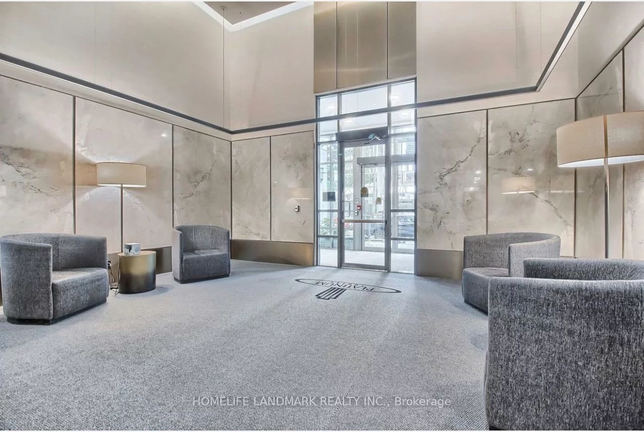 23, Hollywood, Willowdale East, Toronto