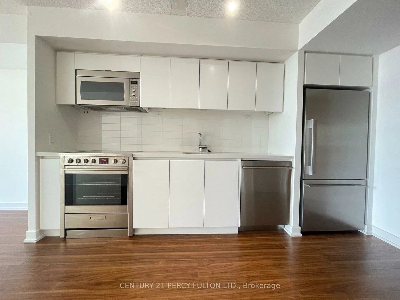 85, Queens Wharf, Waterfront Communities C1, Toronto