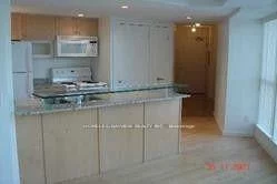 90, Stadium, Waterfront Communities C1, Toronto