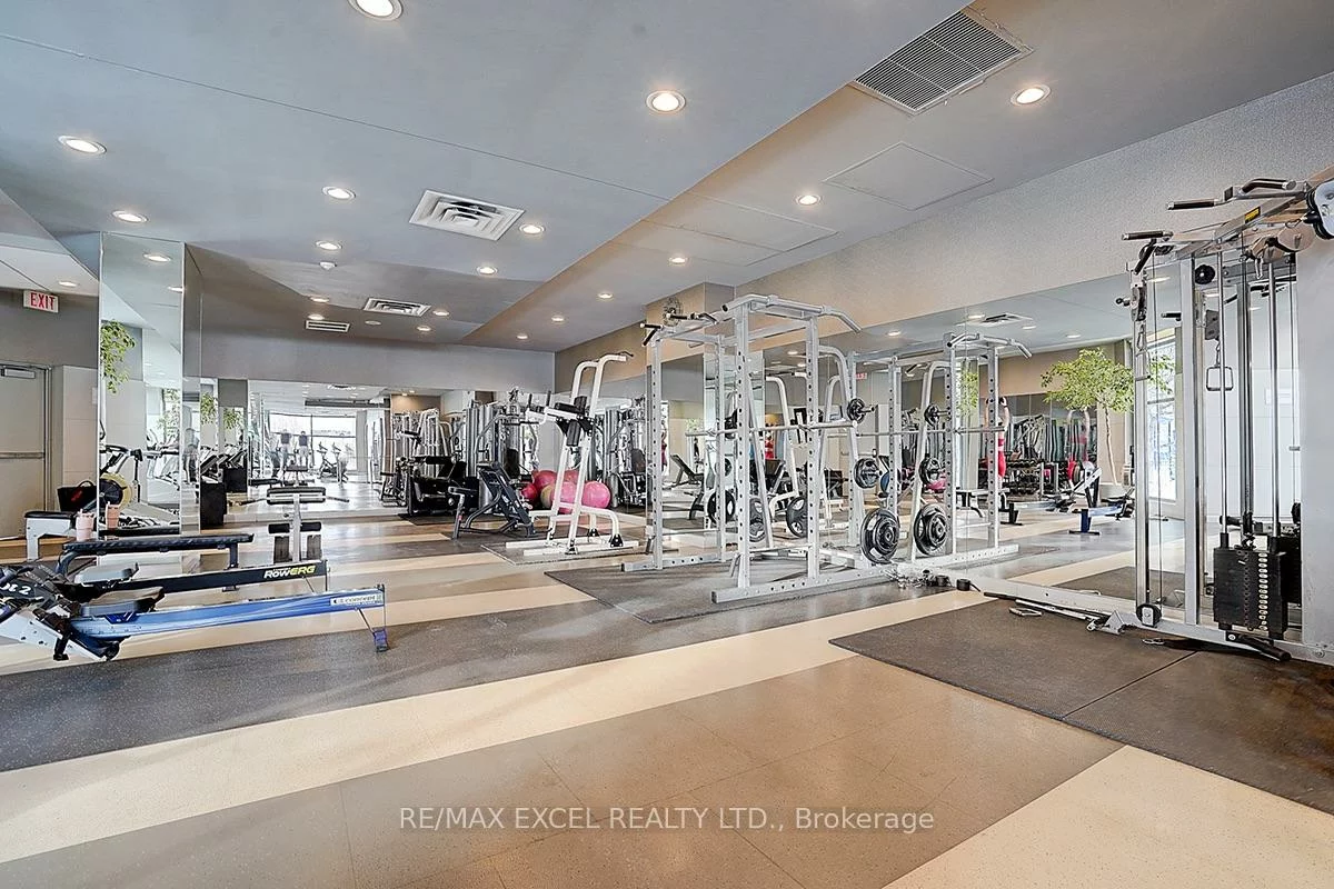 228, Queens, Waterfront Communities C1, Toronto