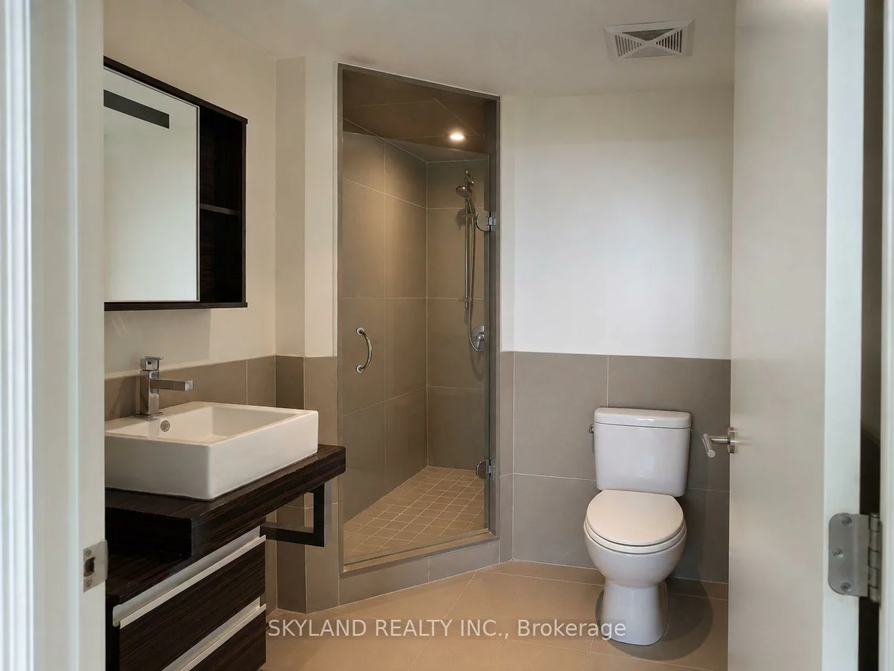 676, Sheppard, Bayview Village, Toronto