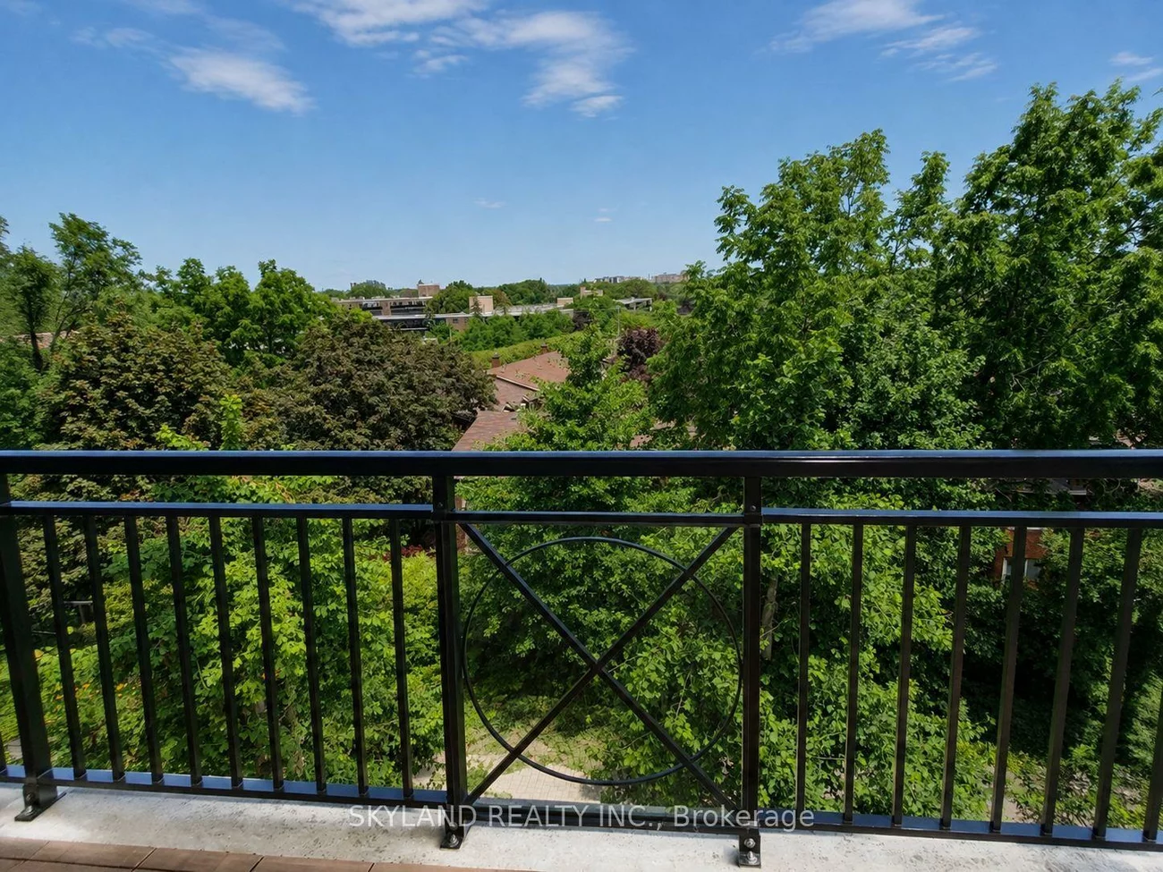 676, Sheppard, Bayview Village, Toronto