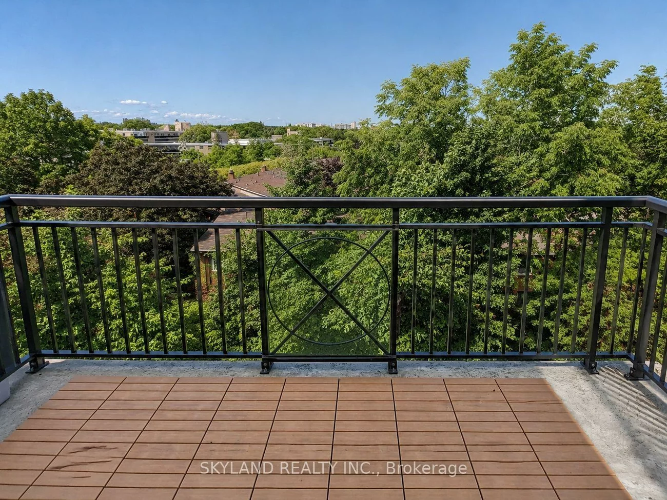 676, Sheppard, Bayview Village, Toronto