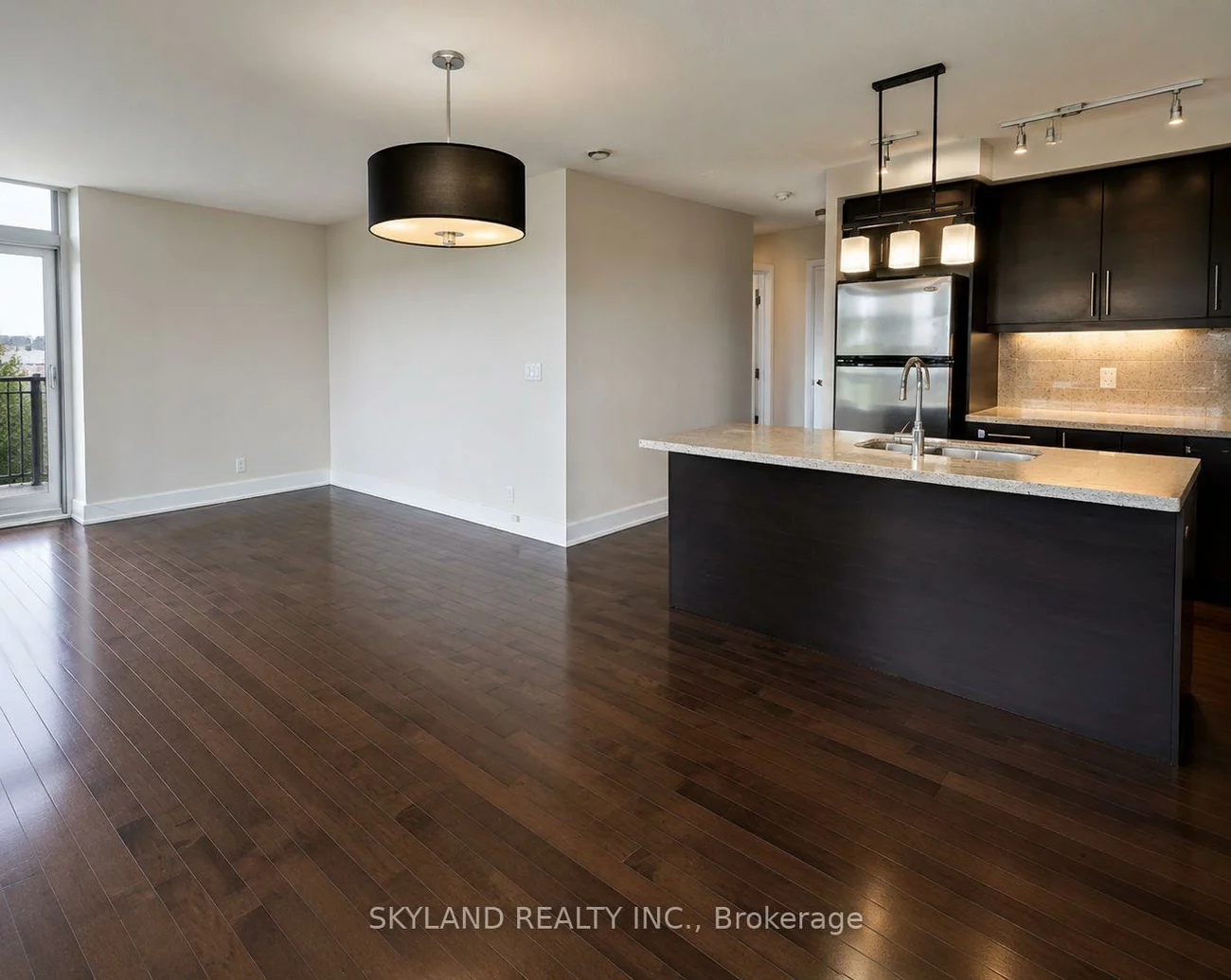676, Sheppard, Bayview Village, Toronto