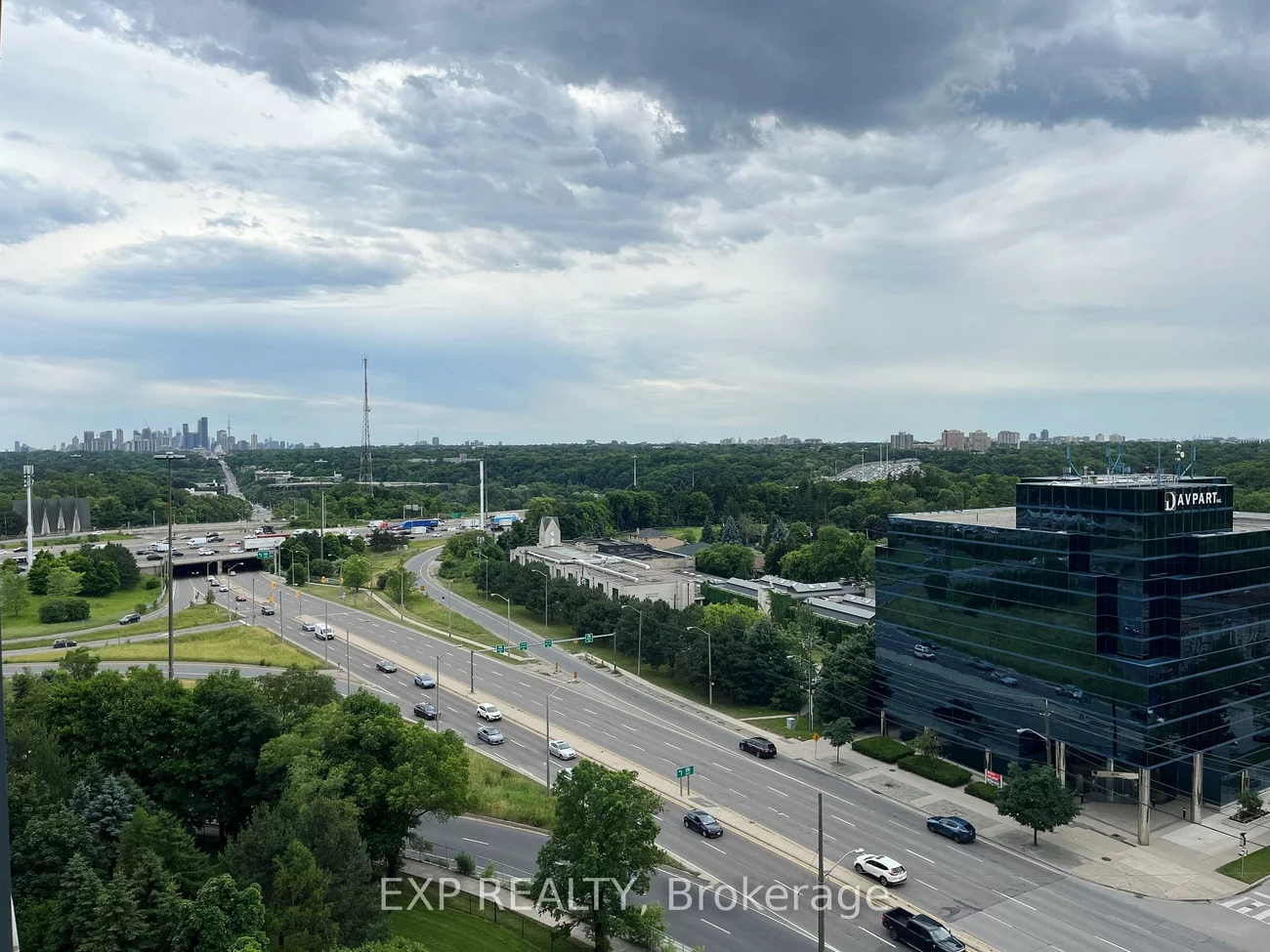 28, Harrison Garden, Willowdale East, Toronto