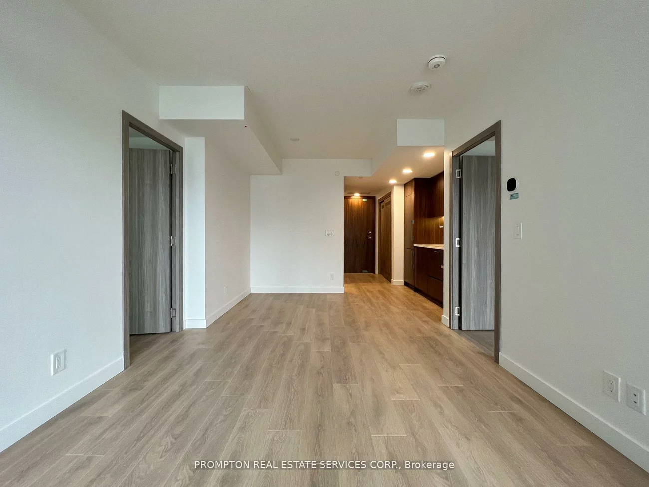 38, Widmer, Waterfront Communities C1, Toronto