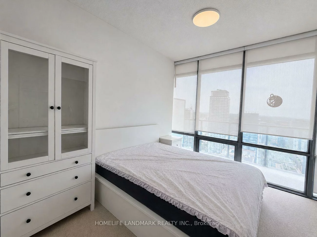 832, Bay, Bay Street Corridor, Toronto