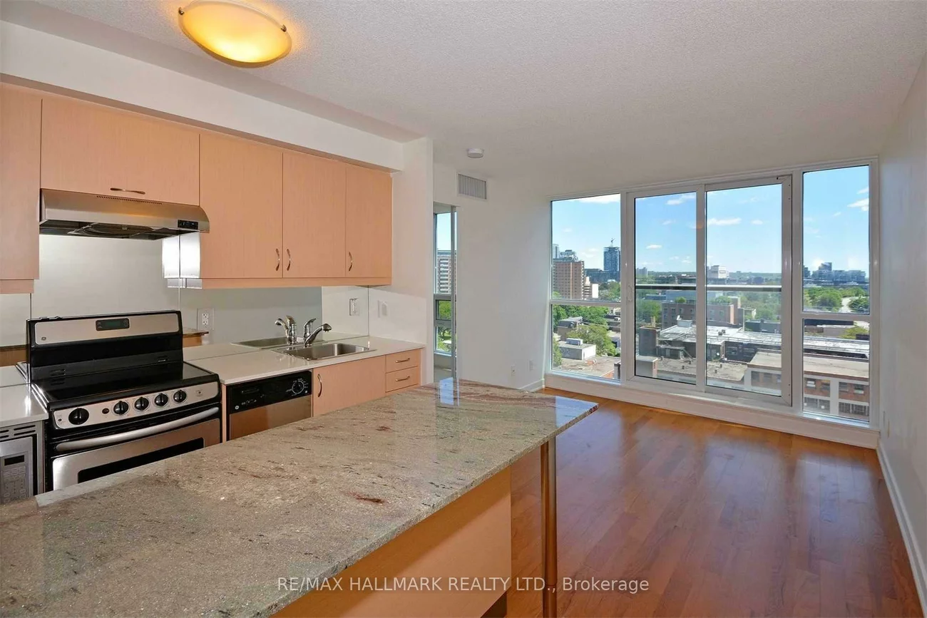 320, Richmond, Moss Park, Toronto