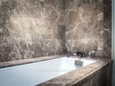55, Scollard, Annex, Toronto