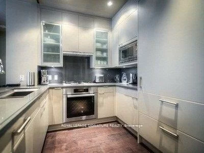 55, Scollard, Annex, Toronto